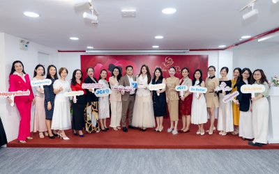La Vie En Rose- Vẻ Đẹp Lãnh Đạo Từ Sự Tinh Tế Và Kết Nối